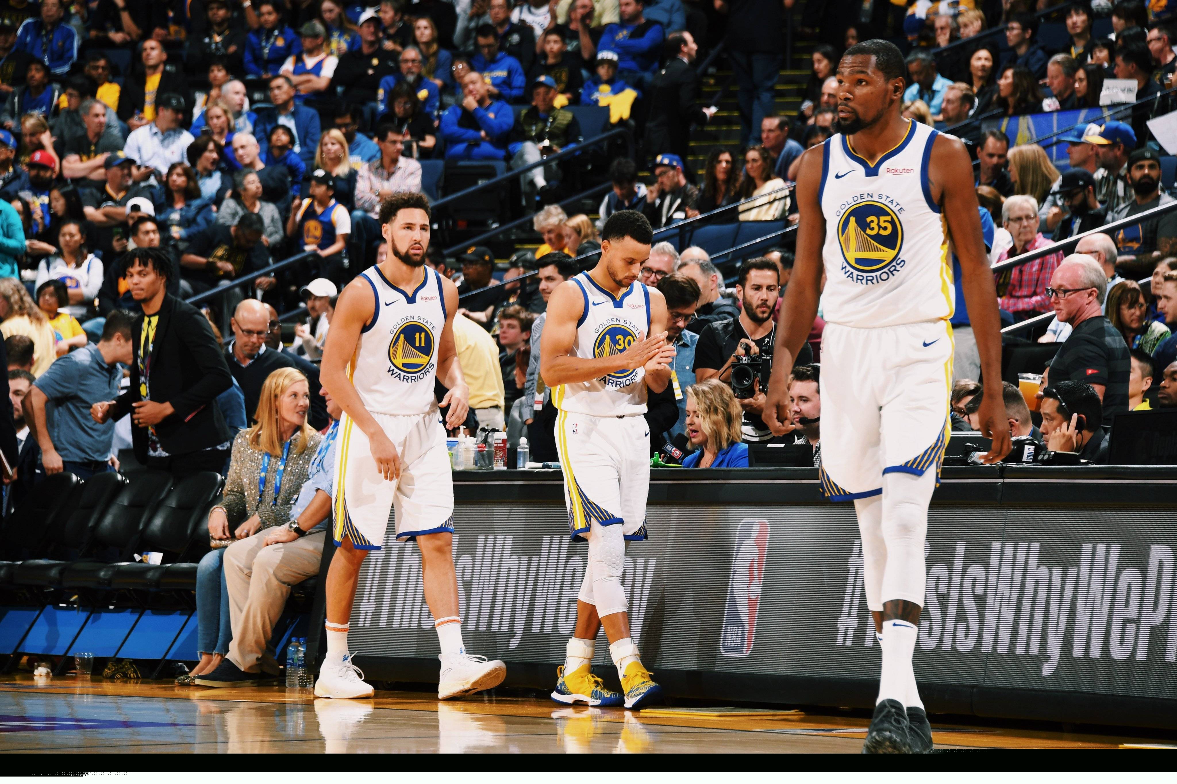 篮球CBA球员赛季数据分析发布（CBA球员赛季数据分析报告发布）