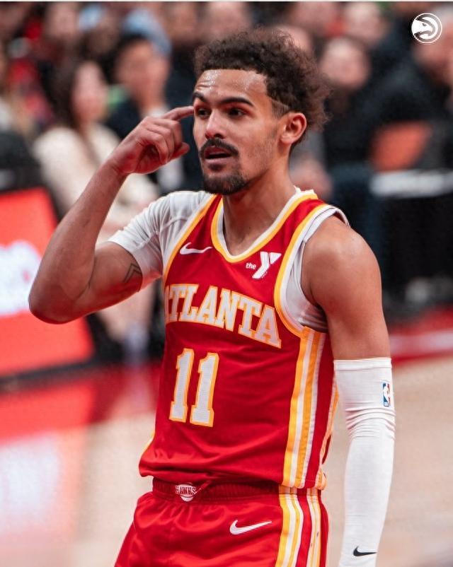 曼联积极追求希腊天才穆扎基蒂斯，有望在2026年夏季转会窗前完成交易。（曼联加速追逐希腊新星穆扎基蒂斯，交易或将于2026年夏窗前敲定）