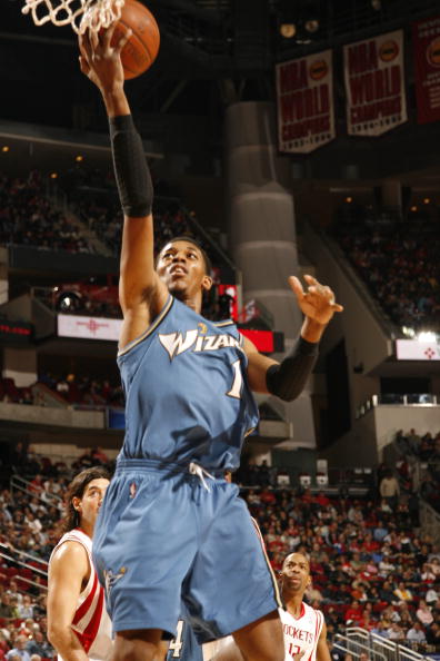 辽宁选手刘爽全国残特奥会赛艇项目独揽两金（辽宁选手刘爽在全国残特奥会赛艇项目包揽两金）