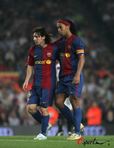 迪马尔科：利物浦随时都能制造威胁，他们全队都是顶级球员（迪马尔科：利物浦全员顶级，随时构成威胁）