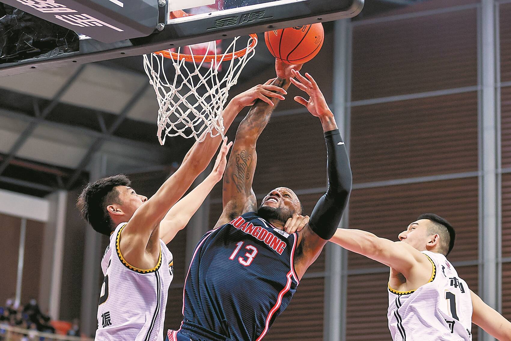 久保建英：赢巴西后俱乐部队友开玩笑问我赢球是不是纯属意外（久保建英：战胜巴西后，俱乐部队友打趣问这场胜利是否只是偶然）