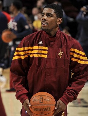 奎因单节21分5助攻0失误创历史，NBA此前仅詹姆斯等3人做到（奎因单节轰21分5助攻零失误创纪录，NBA史上此前仅詹姆斯等三人达成）