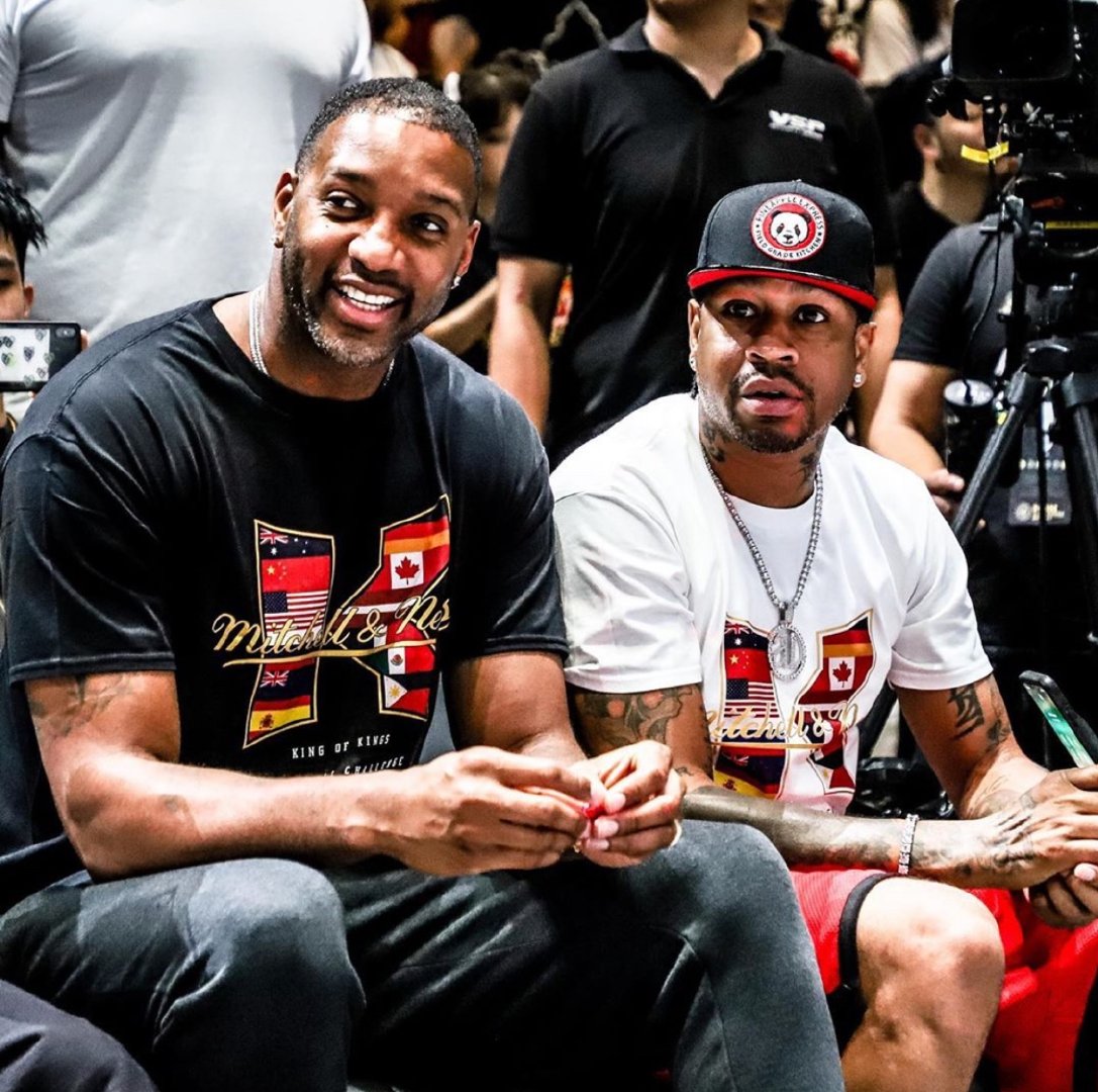 卡拉格：对阿诺德离开利物浦感到失望；祝福阿隆索在皇马成功（卡拉格：遗憾阿诺德告别利物浦，盼阿隆索在皇马取得佳绩）