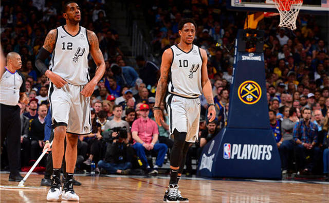 168cm击败205cm！一男网红与坎贝奇单挑完成绝杀，获得一日约会权（168cm男网红压哨绝杀205cm坎贝奇，单挑获胜赢得一日约会权）