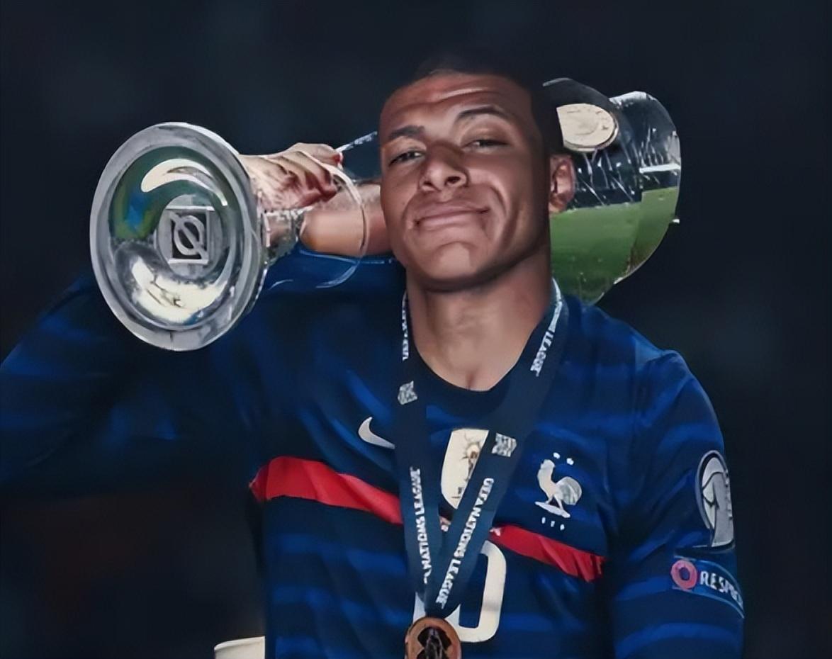 外媒：国米正在尝试引进哈伊杜克18岁中卫布拉尼米尔（外媒称国际米兰正寻求引进哈伊杜克18岁中卫布拉尼米尔）