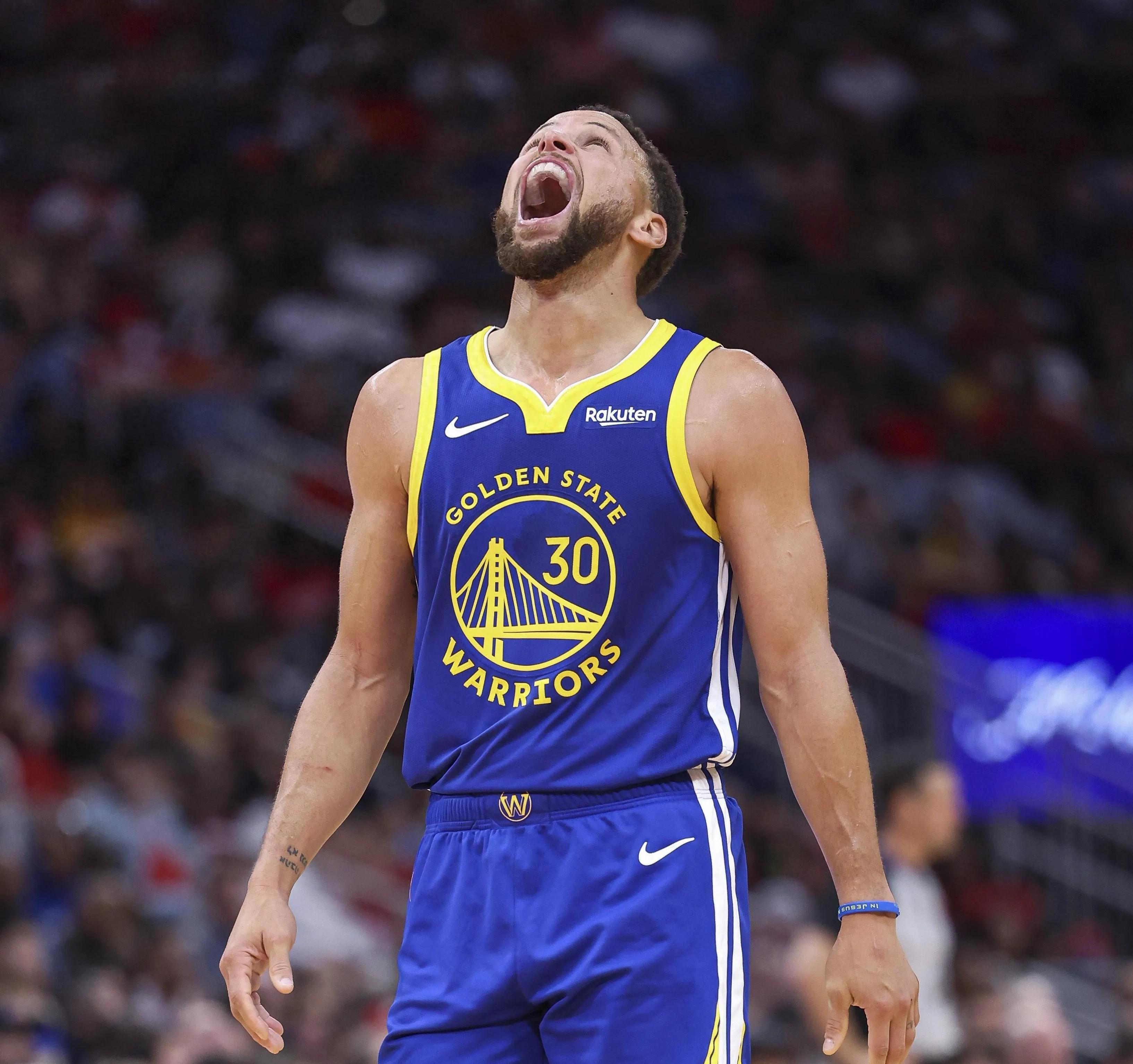 记者：罗马联系法比奥-席尔瓦团队，但若吉拉西离队他将留下（罗马已与法比奥-席尔瓦团队接触，若吉拉西离队他将选择留队）