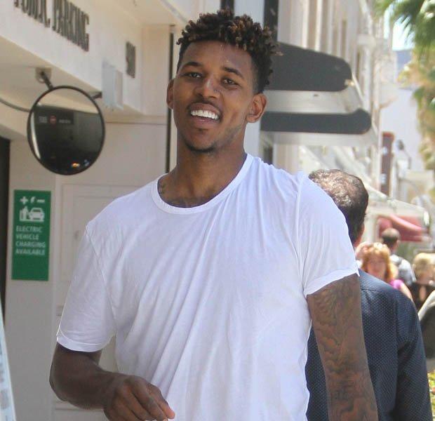 女足莱曼分享家中被盗后一片狼藉：下次请顺便帮我打扫一下（女足球星莱曼晒家被盗后凌乱现场：下次记得顺手打扫一下）