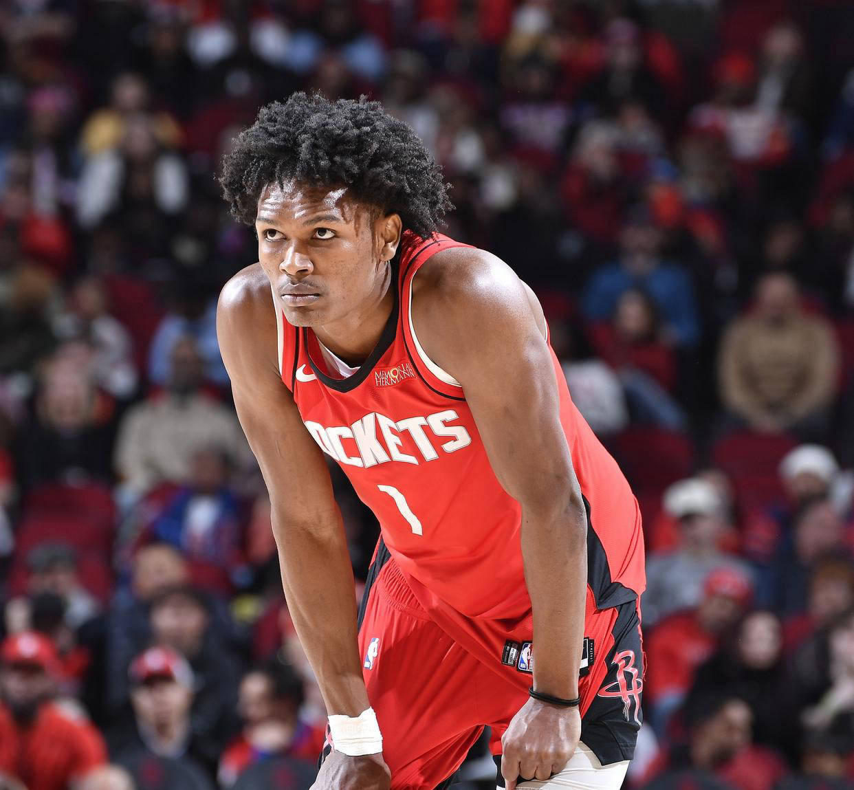 淘汰青岛更衣室！邱彪肯定外援+球队防守，不满混战发挥！（淘汰青岛后更衣室发声：邱彪肯定外援与防守，直言不满混战发挥）