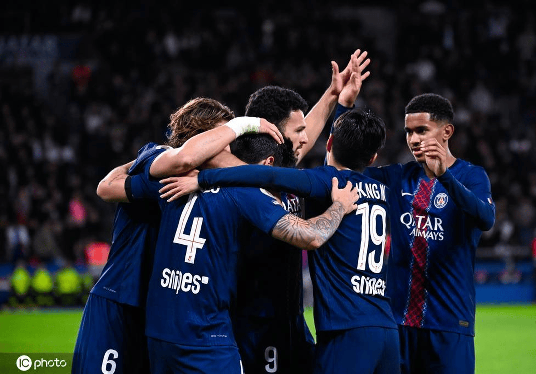 里奇·保罗：若我是雄鹿，会给老鹰打电话要杰伦·约翰逊换字母（里奇·保罗：如果我是雄鹿，会联系老鹰商谈以字母哥换杰伦·约翰逊）