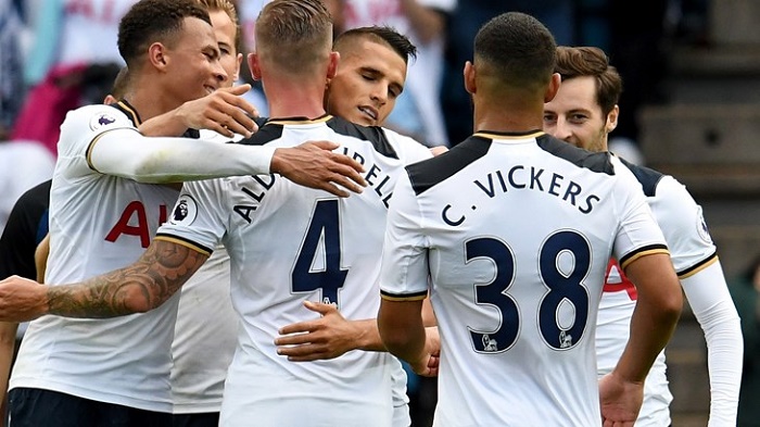 欧冠半场：派尚扳平，格林伍德反超，马赛暂2-1圣吉罗斯（欧冠半场战报：派尚扳平、格林伍德反超，马赛暂2-1领先圣吉罗斯）