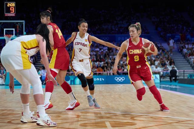 篮球CBA球队球员体能训练升级（CBA篮球队员体能训练全面升级）