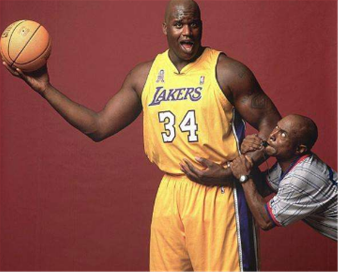 皇马向对手征求交换球衣意向单，姆巴佩、贝林厄姆最受欢迎（皇马征集对手交换球衣名单，姆巴佩与贝林厄姆最抢手）