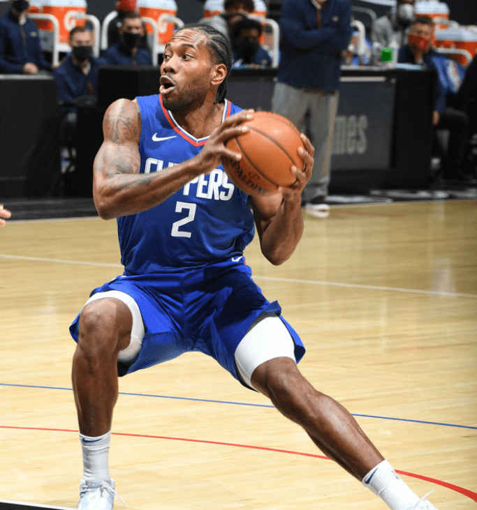 桑托斯：绝杀后的惊喜逆转（桑托斯：补时绝杀后上演惊喜翻盘）