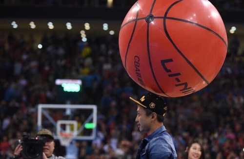 记者：马竞询问格雷茨卡情况，但拜仁已经和他开启续约谈判（记者：马竞问询格雷茨卡，拜仁已启动与其续约谈判）