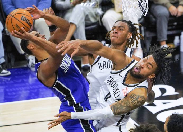 记录报：中国与日本的俱乐部关注葡超中场林肯；身价350万欧（《记录报》：中日多家俱乐部有意葡超中场林肯，估值约350万欧元）