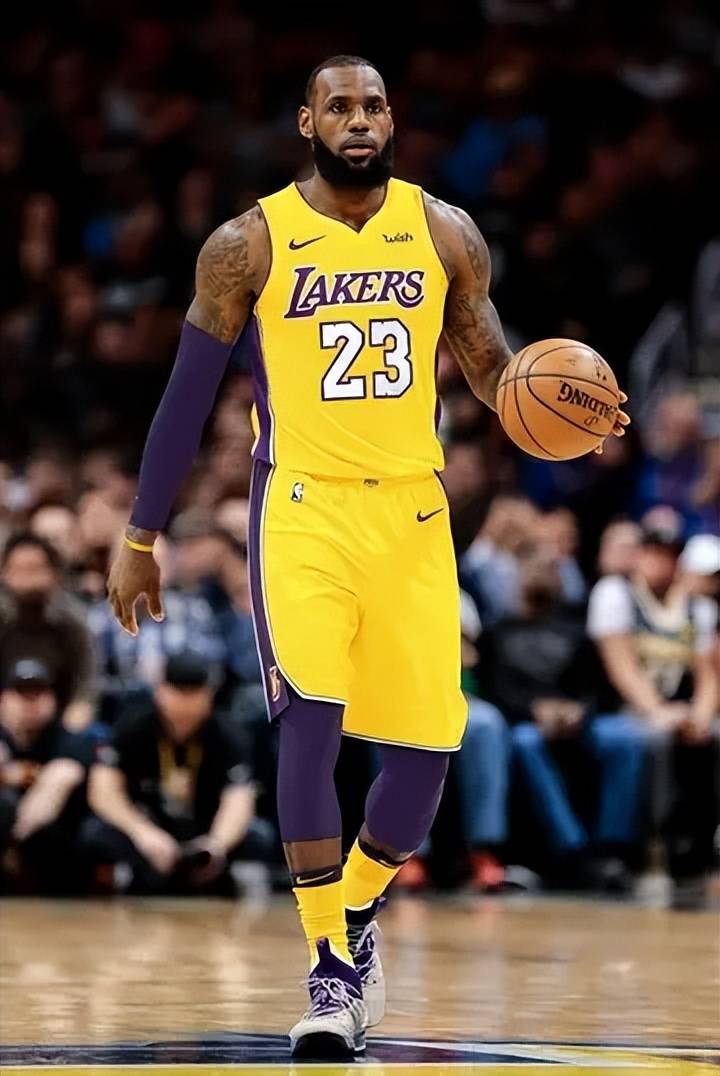 官方：马竞主帅西蒙尼荣获2025年金足奖传奇（官宣：马竞主帅西蒙尼荣膺2025年金足奖传奇称号）